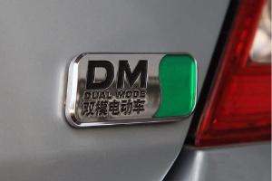 车屁股后面的字母都代表什么意思,汽车屁股上的字母代表什么