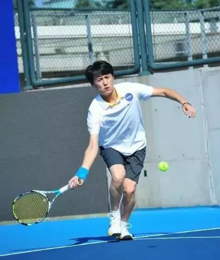 靳东vs李易峰,靳东vs刘涛对唱