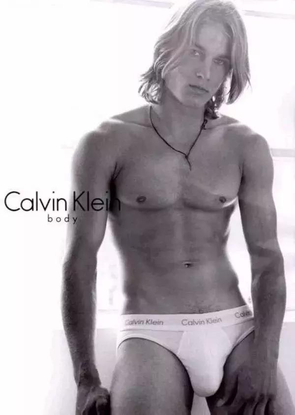 视觉之战，品牌大创意之大片的商业机制—性暗示与诱惑