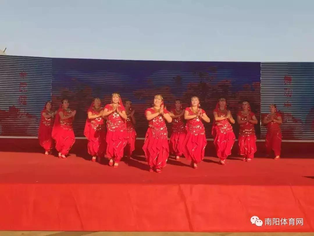 舞动广场健身操,2018南阳市广场舞健身操