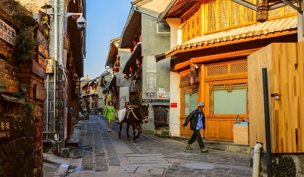 看火山泡温泉：北回归线上四季如春的腾冲特有的温暖