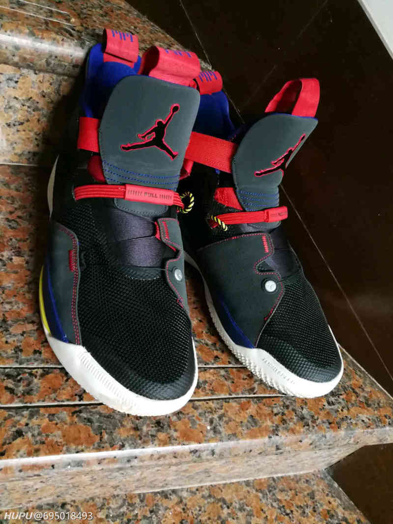 aj33哪个配色最值得买,aj33代的球鞋缺点是什么