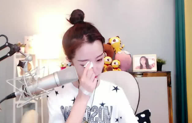 莉哥被封直播怎么处理,抖音莉哥违约金多少钱