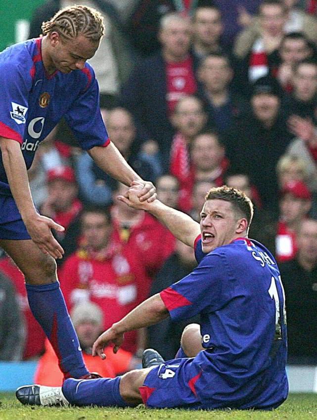 曼联流血前锋,曼联前场满员铁卫却意外受伤