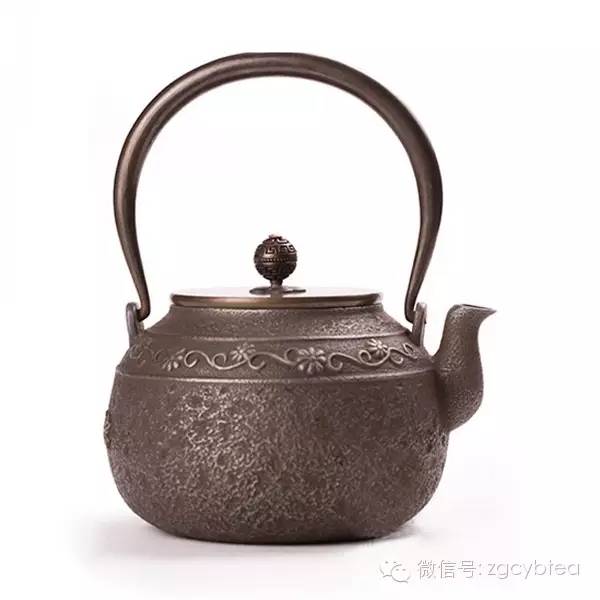 买铁壶还是银壶,铁壶如何选购