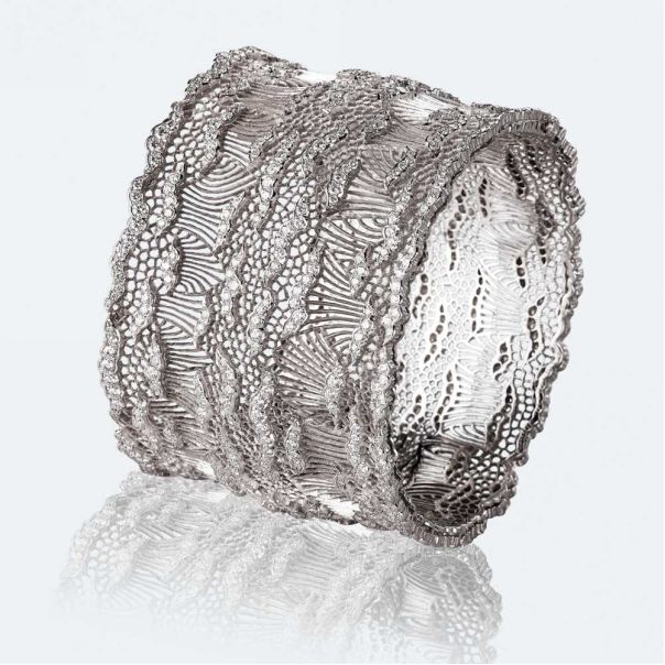 布契拉提,用黄金做蕾丝的“金艺王子”