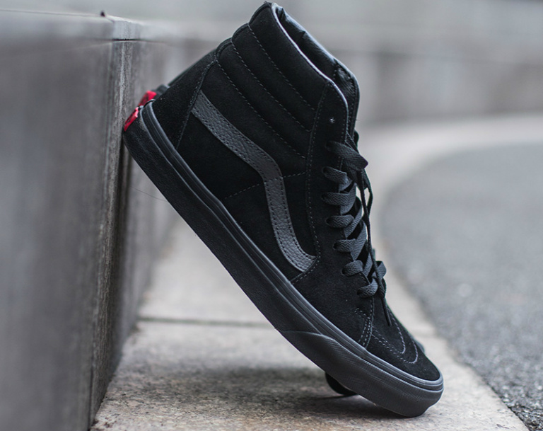 小白鞋小黑鞋视频,适合穿搭的小黑鞋