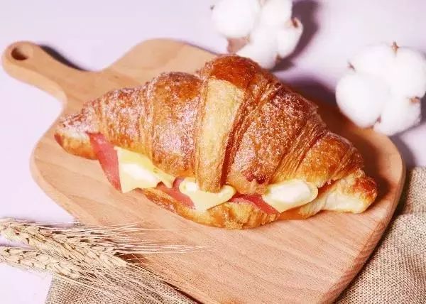 想买包？不用存钱不用代购！乐峰限量包包免费送，展开吸包大计！