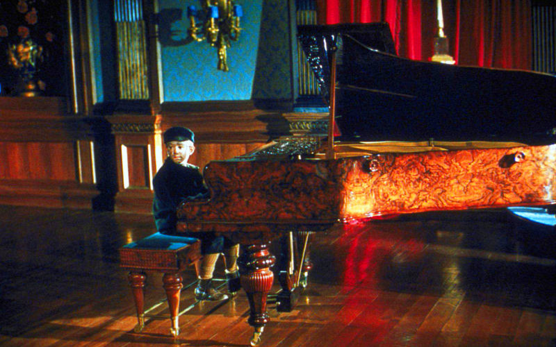 《海上钢琴师》:沉浸在自己的音乐中,同时也禁锢在自己的世界里