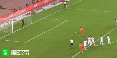 武磊绝杀国足3:2越南取12强赛首胜,国足vs叙利亚武磊点射动图