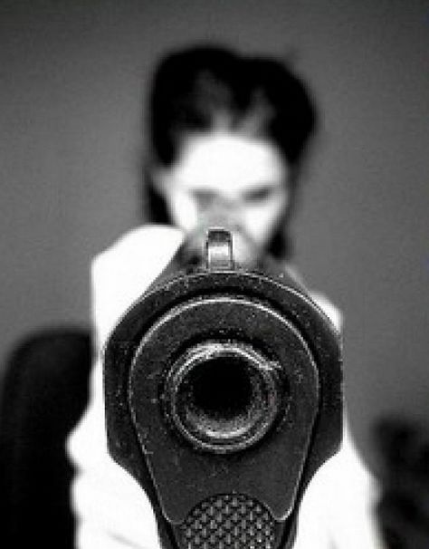 中国赌王在菲律宾致富：哄骗中国壮丁，*诱色**中国男人