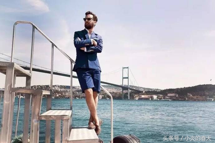 又时髦又帅气的发型穿搭男,帅哭男孩造型