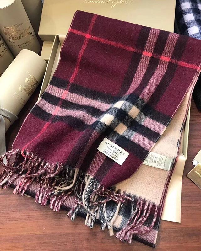 我扒了那个男孩的皮，穿在了身上……