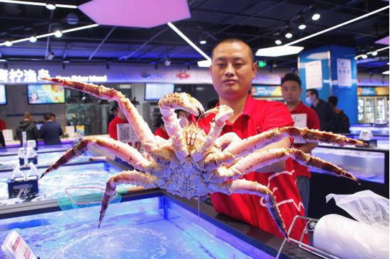不输三亚第一市场！合肥这家店的波龙海胆帝王蟹……简直太zán了