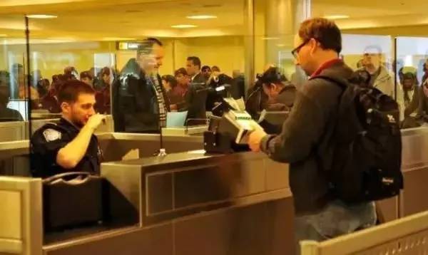 明明去的免签国却被遣返？机票酒店都订好了，开什么国际玩笑？