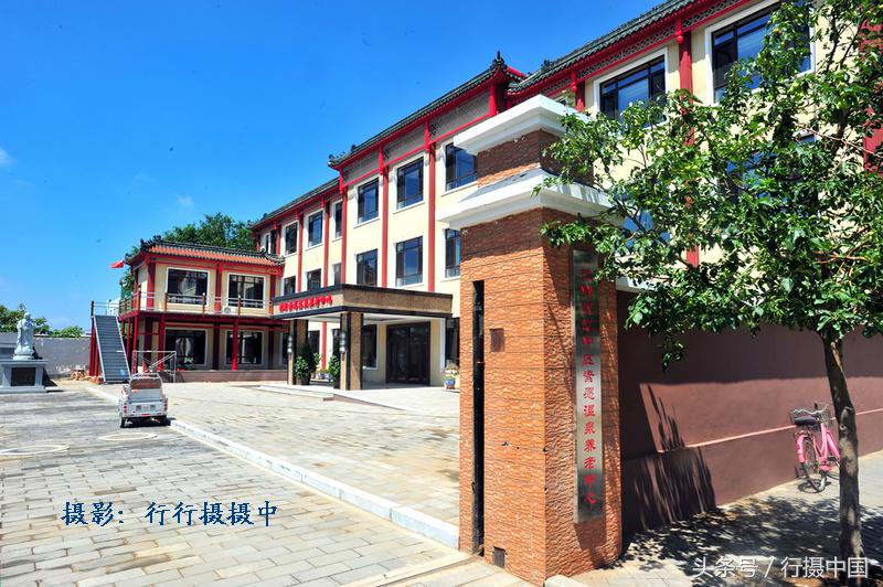 九九重阳节和父母一起过,九九重阳节和老人共舞