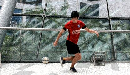 内马尔交叉腿射门,内马尔交叉过人教学