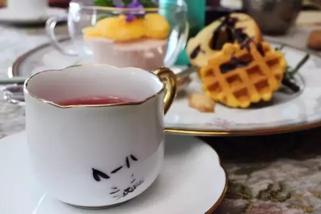 再提起广岛，脑海中不再是那首老歌或是那部黑白的法国电影