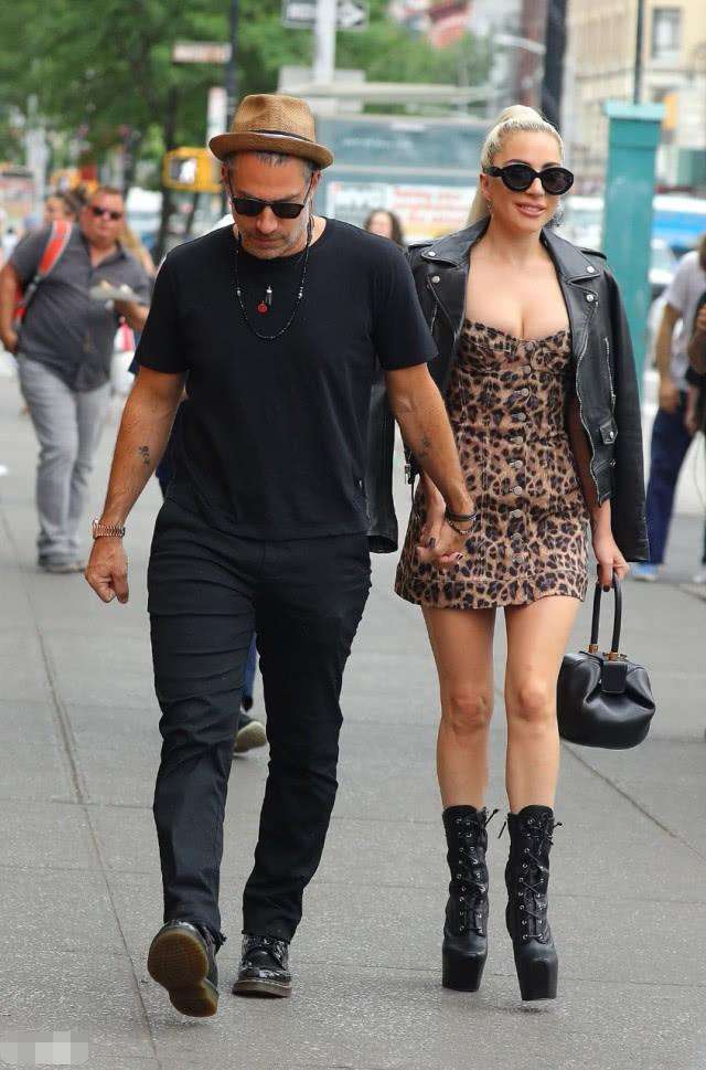 ladygaga复古婚戒,ladygaga钻戒