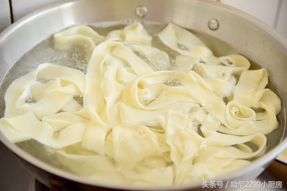 土鸡炖用不用去除浮沫,土鸡炖前要不要焯水