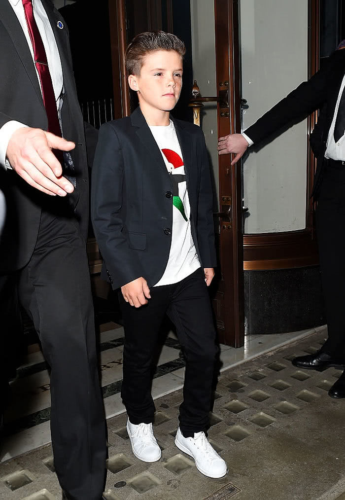 创品牌、打小三、一家人都是高颜值……贝嫂的彪悍人生不解释