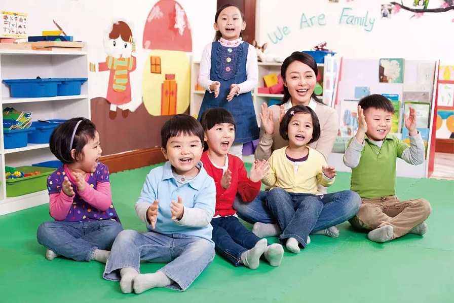 选择幼儿园必问的三个问题,选择幼儿园必看的6个标准