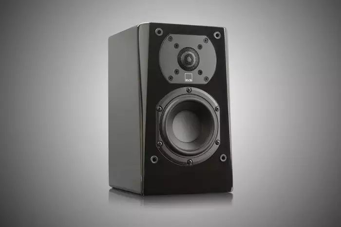 SVS推出带有DTSPlay-Fi系统的无线扬声器和SoundBase