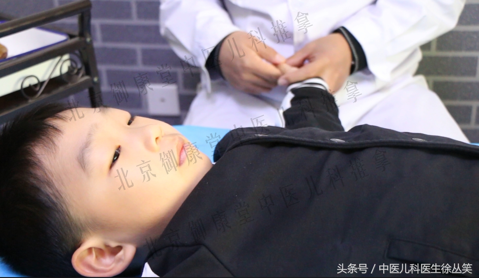 家长问答：孩子感冒先流清鼻涕，又流浓鼻涕，是怎么回事？