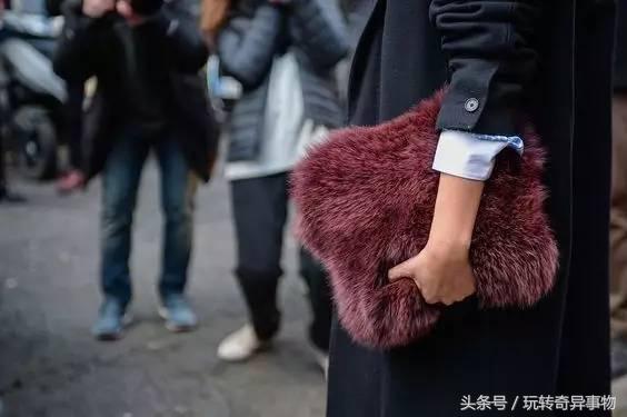 冬天除了衣服要暖，包包也要配合你！