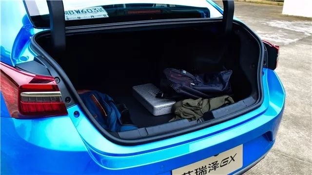 艾瑞泽gx1.5t暴力驾驶,10万左右奇瑞艾瑞泽