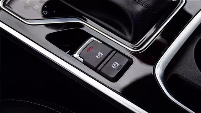 艾瑞泽gx1.5t暴力驾驶,10万左右奇瑞艾瑞泽