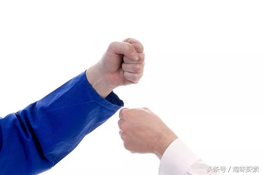 这位科学家是位*场赌**高手，立不败之地，赌约却映射出一个可怕真相