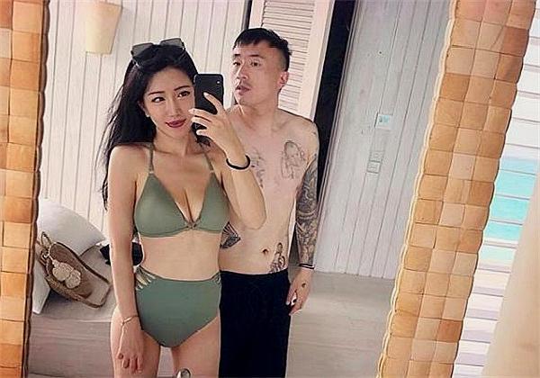 梅西c罗老婆合照,c罗与梅西的女人