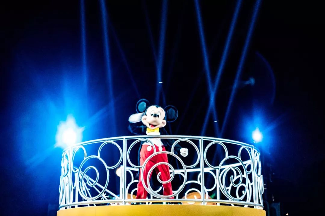 小小布历险记,香港迪士尼小小世界游记