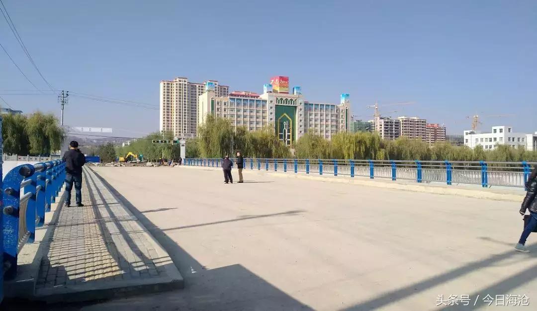 月入上万的贫困小伙子,在贫困县年收入20万是什么水平