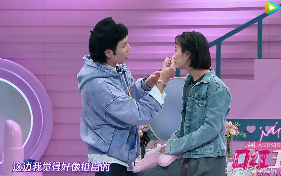 吴昕被何炅调侃到脸红,吴昕和潘玮柏高空挑战