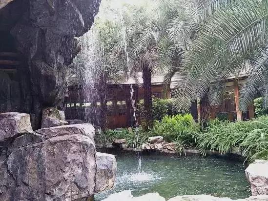 冬日温泉之旅,这个冬天来一场浪漫温泉之旅