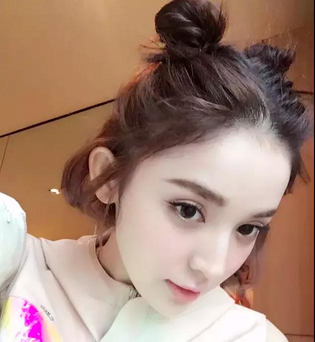 2019最减龄发型中短发ins,五款不挑脸型的发型ins短发