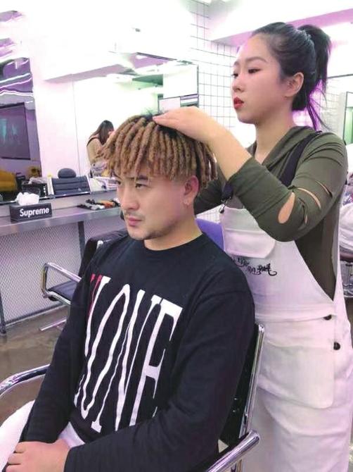 成都脏辫学徒一般学费,成都脏辫工作室招学徒