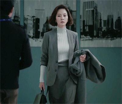 盘点那些女明星的服装,盘点女明星的那些奇葩的衣服