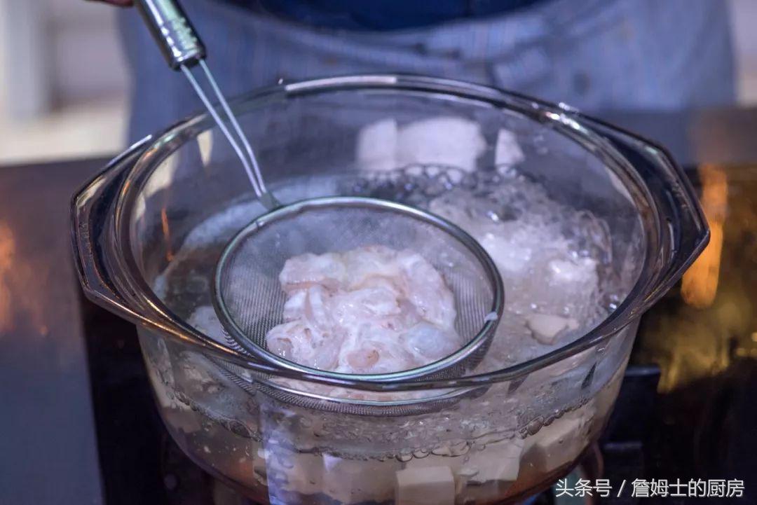 5分钟教你做蟹黄豆腐煲,没有蟹黄的蟹黄炒饭