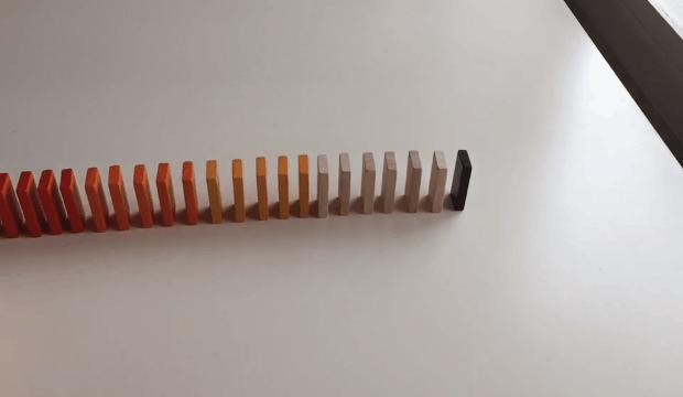 一种玩具三种玩法幼儿园,一种玩具怎样才能玩出新玩法