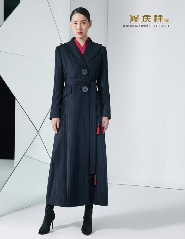 如何挑选一件永不过时的羊绒大衣,便宜的羊绒大衣和贵有什么区别