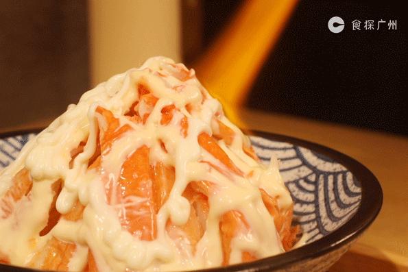 *力暴**日料店，叫我用钳子吃！