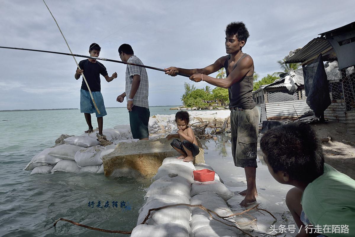 最穷岛国:海域比国土大几千倍,不去捕鱼只会卖护照捕鱼证