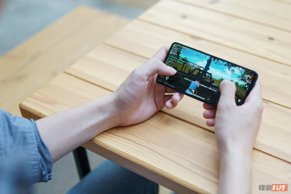 滑盖和全面屏，这次小米做得并不差！小米MIX3详细评测