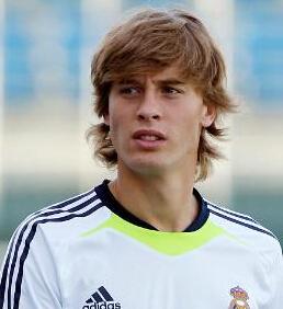 西班牙悼念仪式视频,卡纳莱斯西班牙国家队