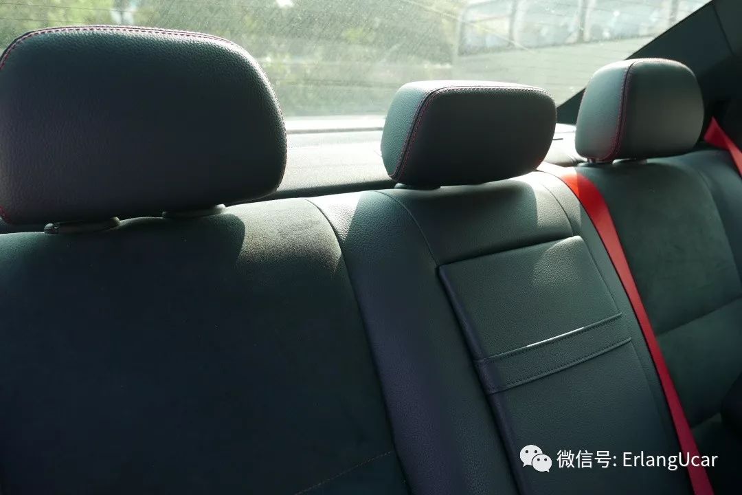 w204奔驰c300coupe,奔驰w204c200旅行版