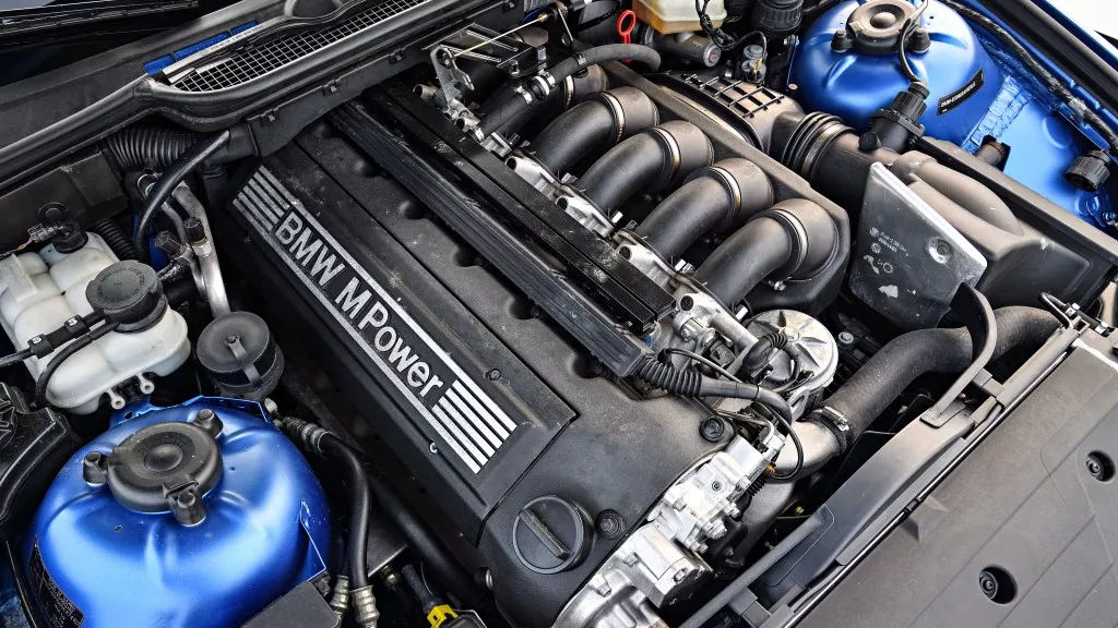 宝马m3历代车型发展回顾,宝马m32022款