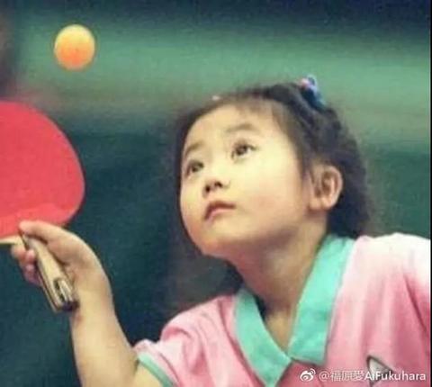 福原爱是不是罗圈腿,福原爱是一男一女吗